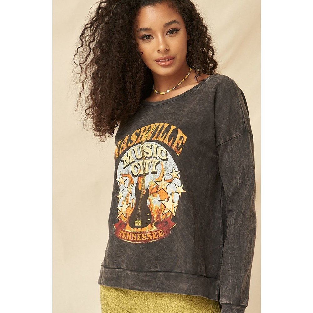 A Mineral Washed French Terry Graphic Sweatshirt - Picture 4 of 9